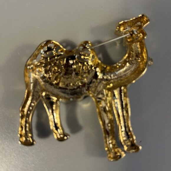 Vintage Camel Brooch - Picture 3 of 3